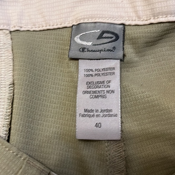 Champion Men’s 6 pocket golf shorts. - Picture 2 of 2